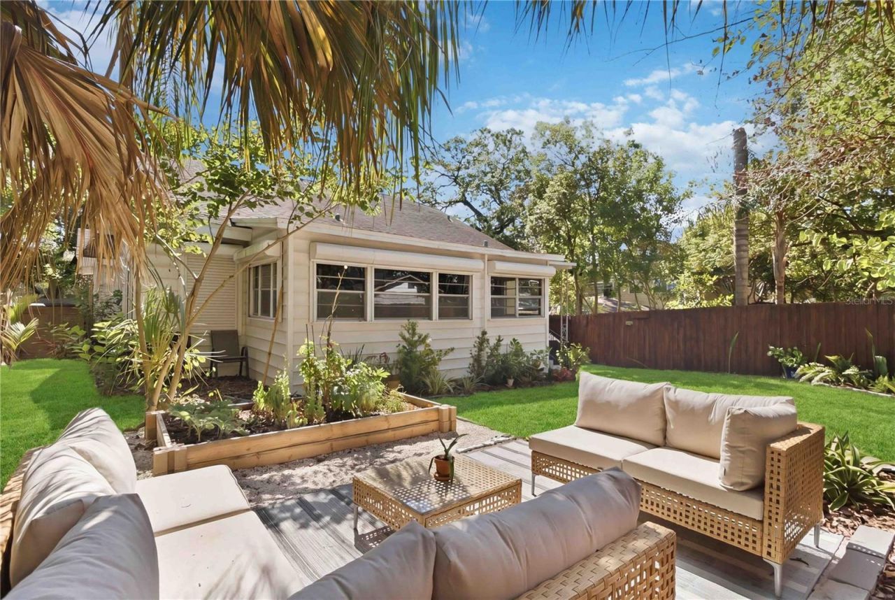 122 N Mills Avenue , Orlando, FL 32801 Photo