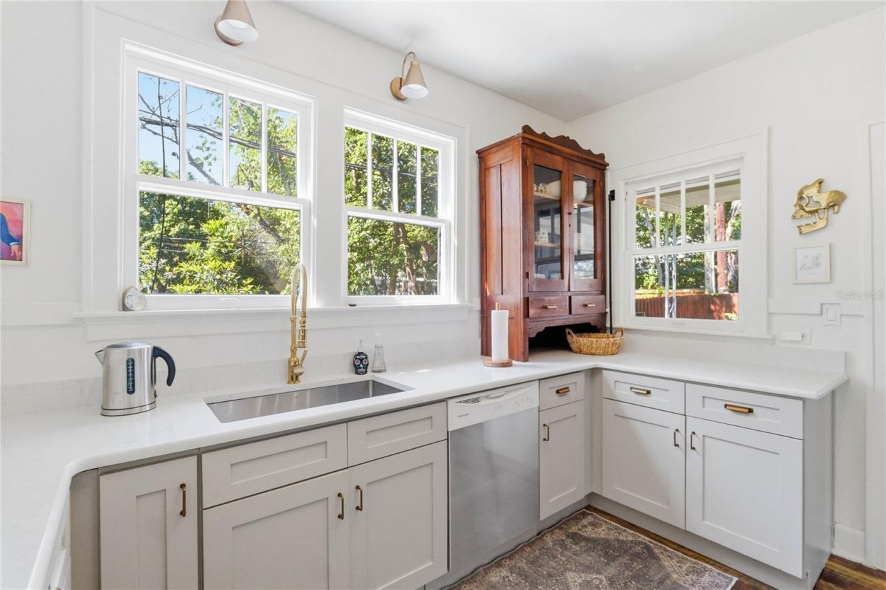 122 N Mills Avenue , Orlando, FL 32801 Photo