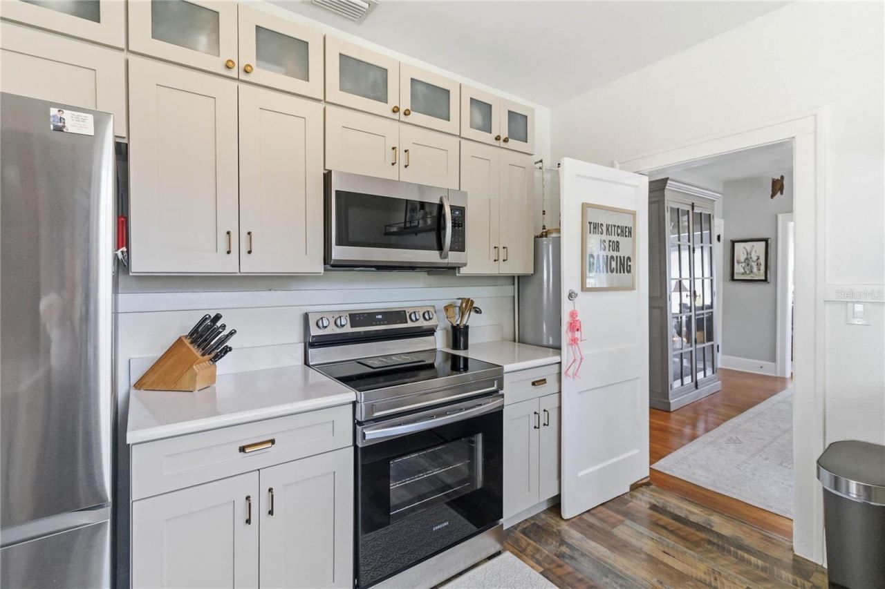 122 N Mills Avenue , Orlando, FL 32801 Photo