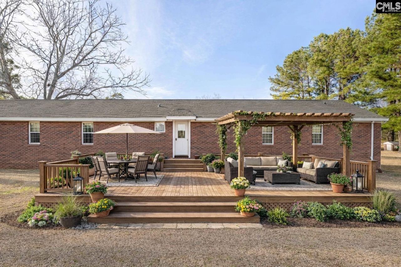 993 Pickett Level Road Photo 4