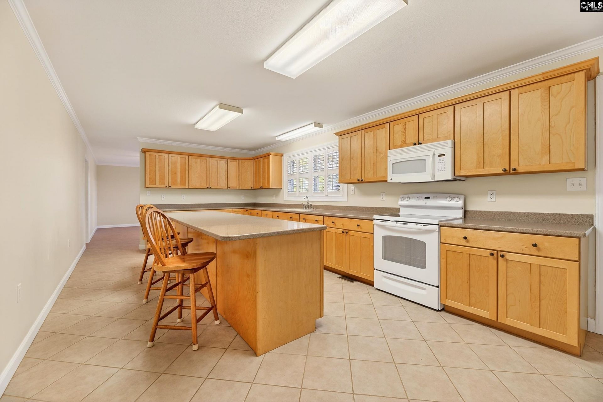 993 Pickett Level Road Photo 6