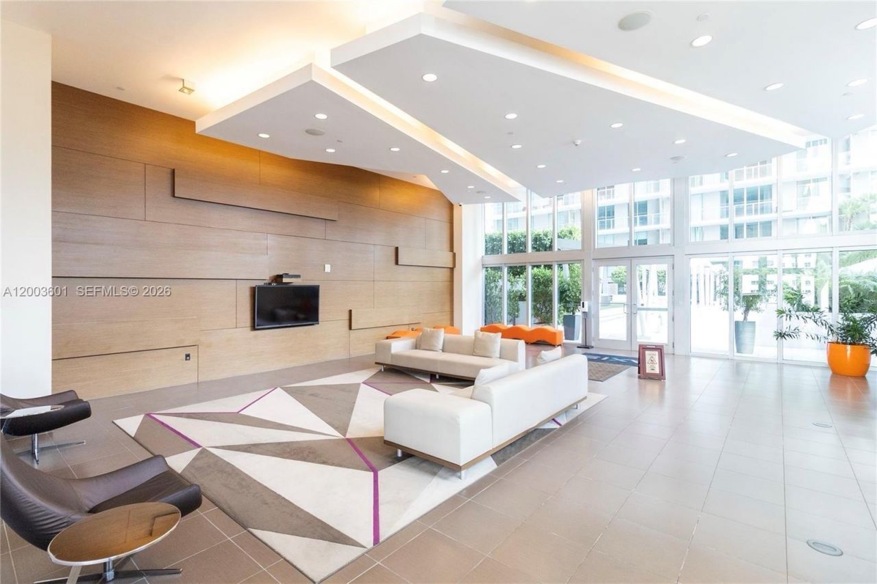 1111 SW 1st Ave , Unit 2223-N, Miami, FL 33130 Photo