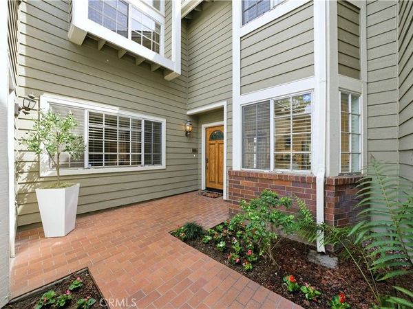 510 Stoneham Court , Unit 102, Long Beach, CA 90803