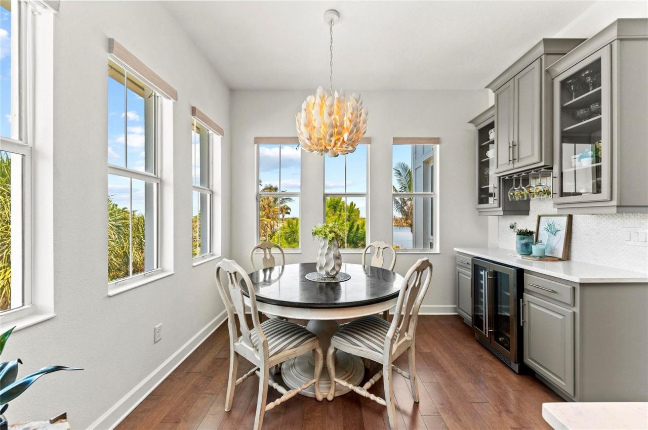 271 Saint Lucia Drive, Unit 202, Bradenton, FL 34209 Photo