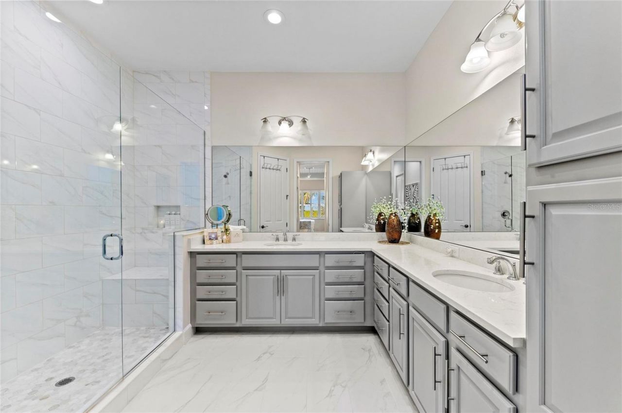 271 Saint Lucia Drive, Unit 202, Bradenton, FL 34209 Photo