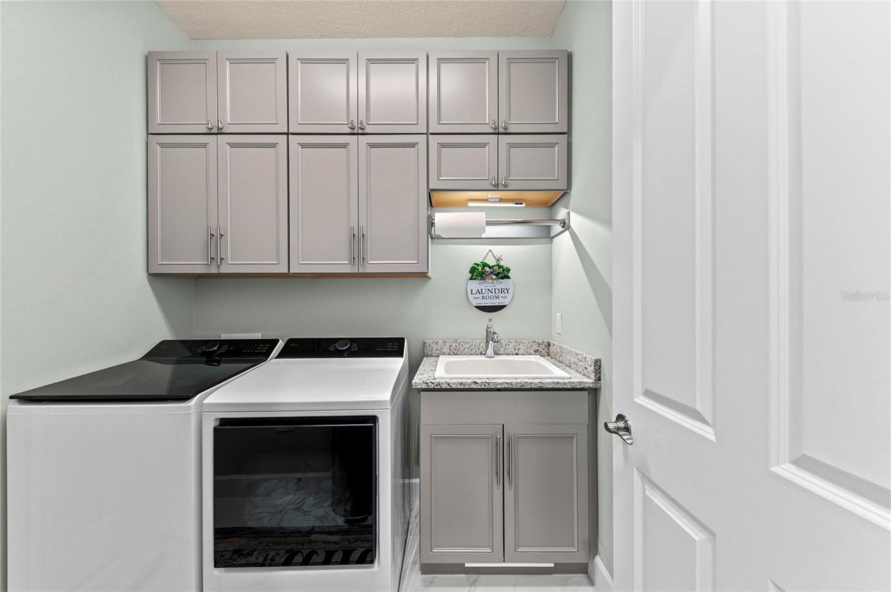 271 Saint Lucia Drive, Unit 202, Bradenton, FL 34209 Photo