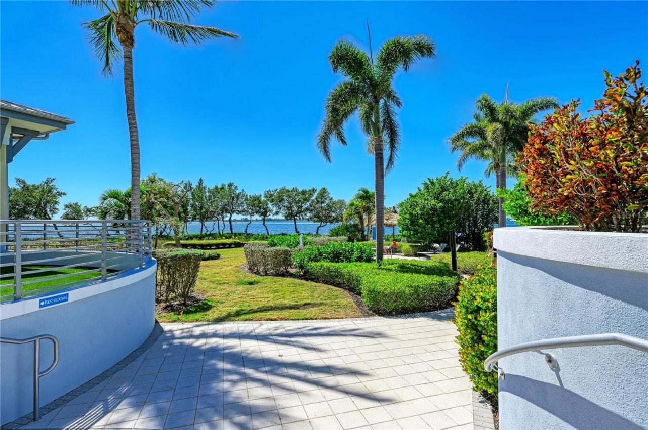 271 Saint Lucia Drive, Unit 202, Bradenton, FL 34209 Photo