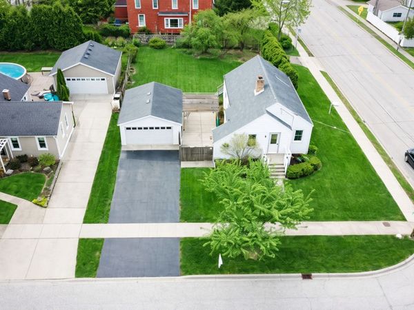 400 Lindley Avenue , Westmont, IL 60559