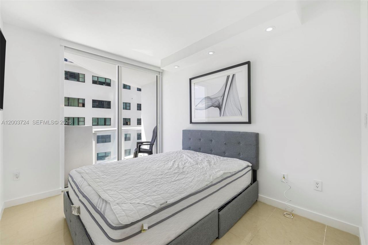 6365 Collins Ave, Unit 805, Miami Beach, FL 33141 Photo