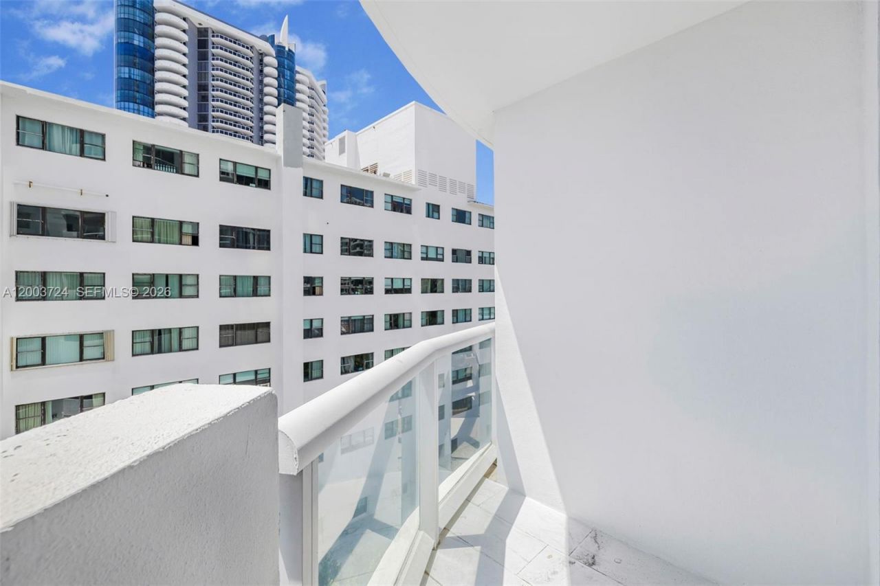 6365 Collins Ave, Unit 805, Miami Beach, FL 33141 Photo