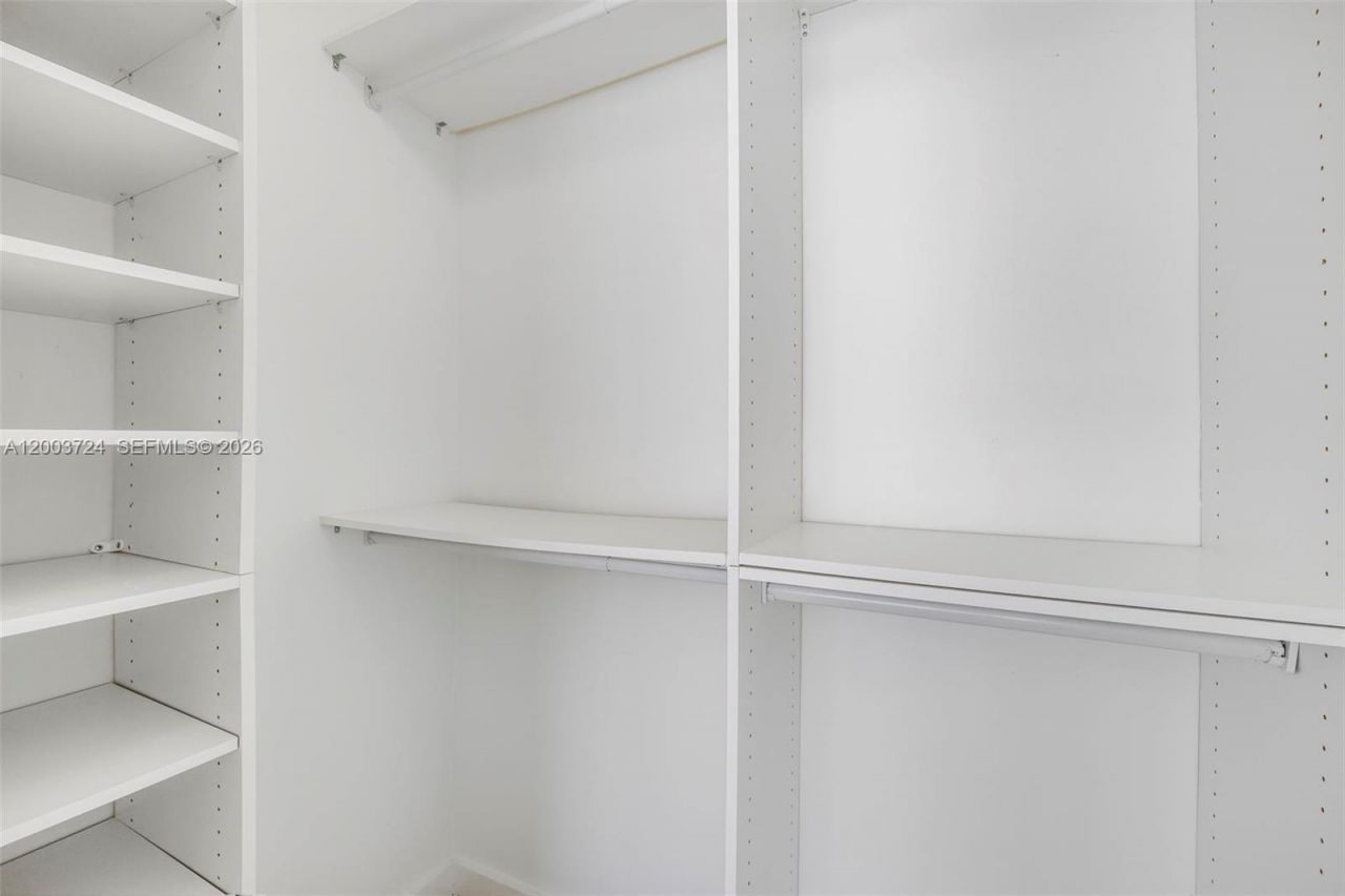 6365 Collins Ave , Unit 805, Miami Beach, FL 33141 Photo