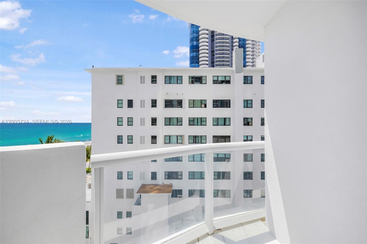 6365 Collins Ave , Unit 805, Miami Beach, FL 33141 Photo