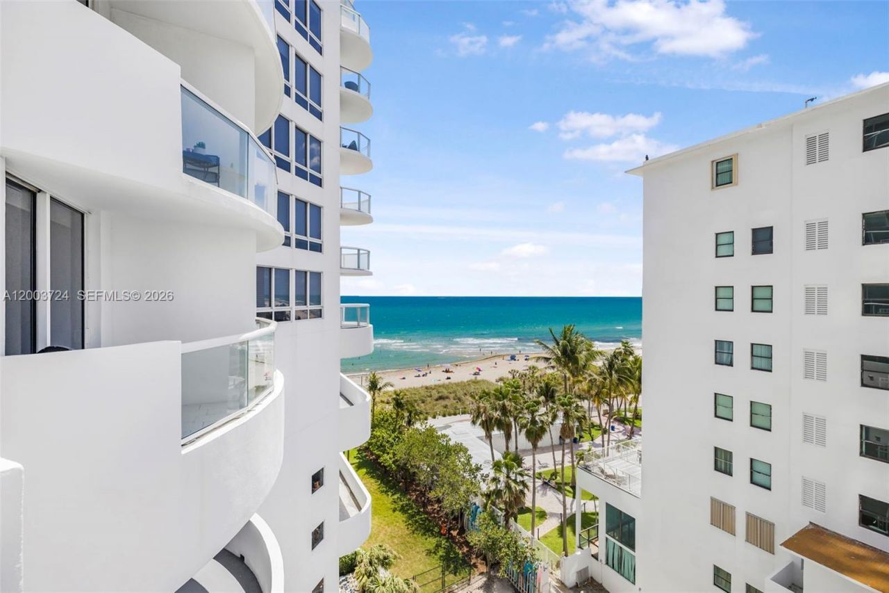 6365 Collins Ave , Unit 805, Miami Beach, FL 33141 Photo