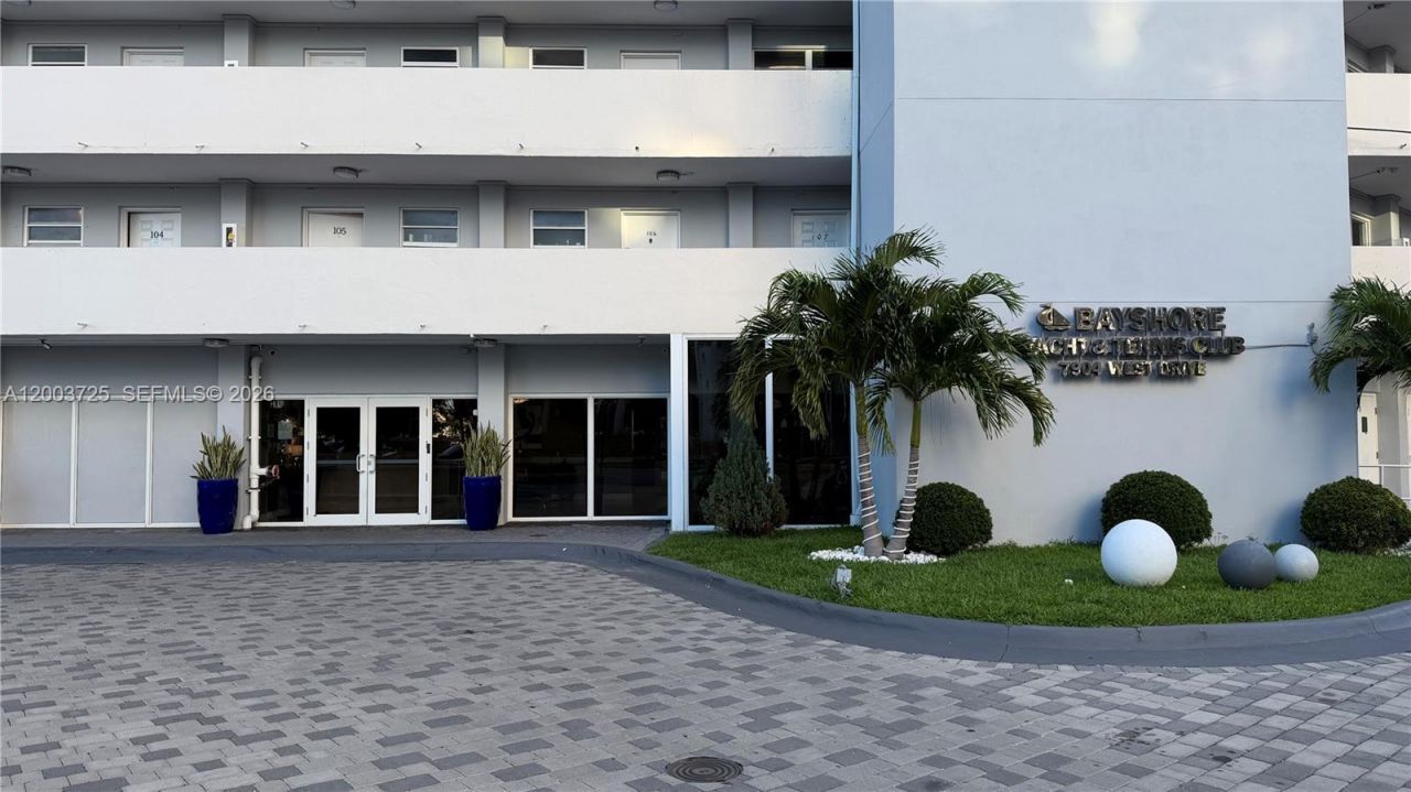 7904 West Dr , Unit PENTHOUSE, North Bay Village, FL 33141 Photo