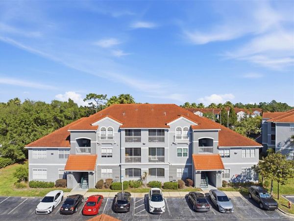 18001 RICHMOND PLACE DRIVE , Unit 613, TAMPA, FL 33647