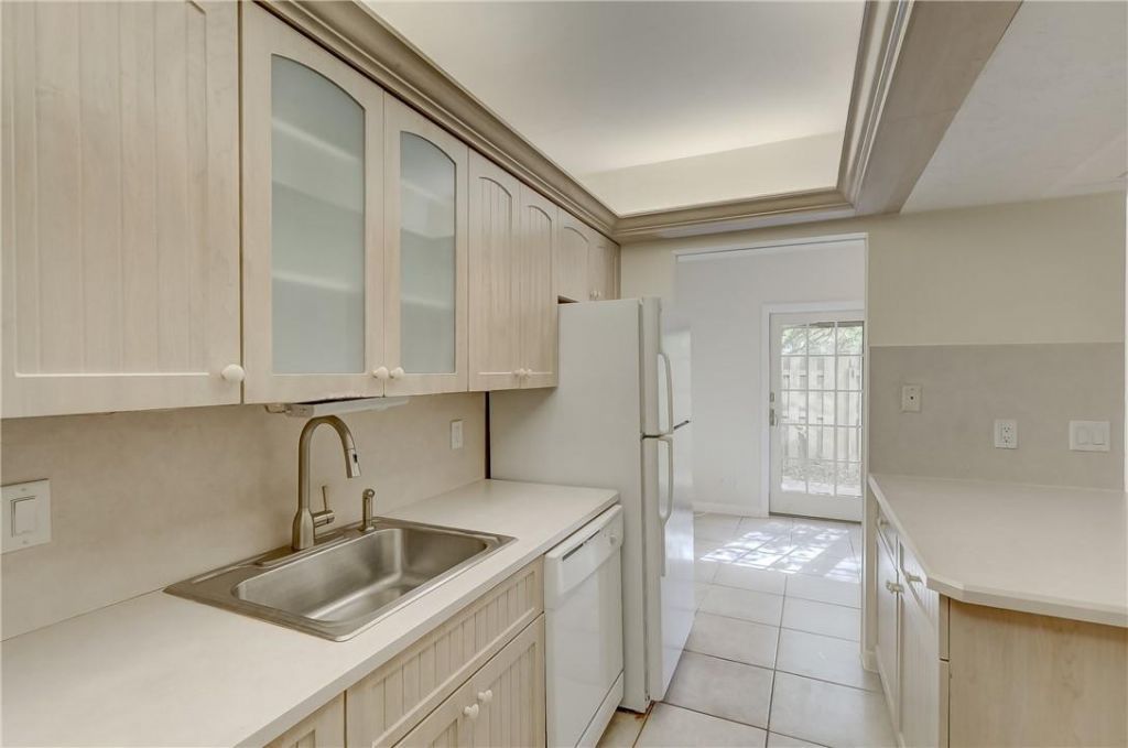 917 NE 16th Avenue, Unit 1, Fort Lauderdale, FL 33304 Photo