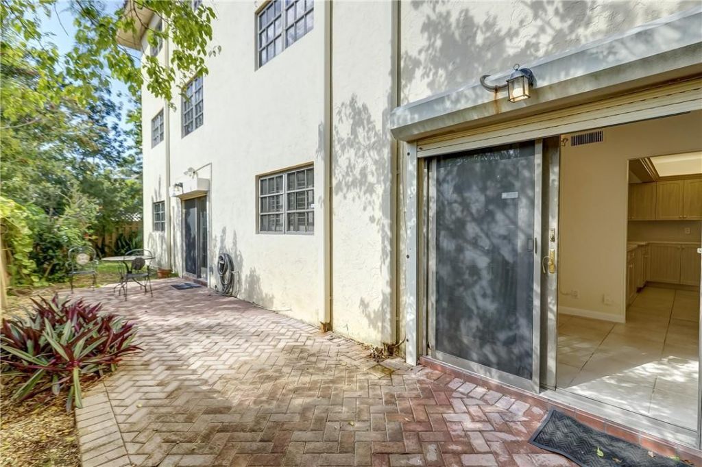 917 NE 16th Avenue, Unit 1, Fort Lauderdale, FL 33304 Photo