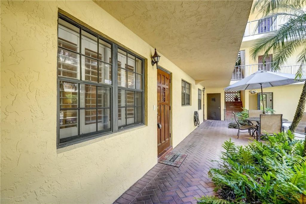 917 NE 16th Avenue, Unit 1, Fort Lauderdale, FL 33304 Photo