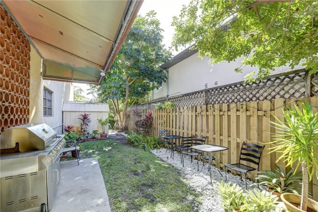 917 NE 16th Avenue, Unit 1, Fort Lauderdale, FL 33304 Photo