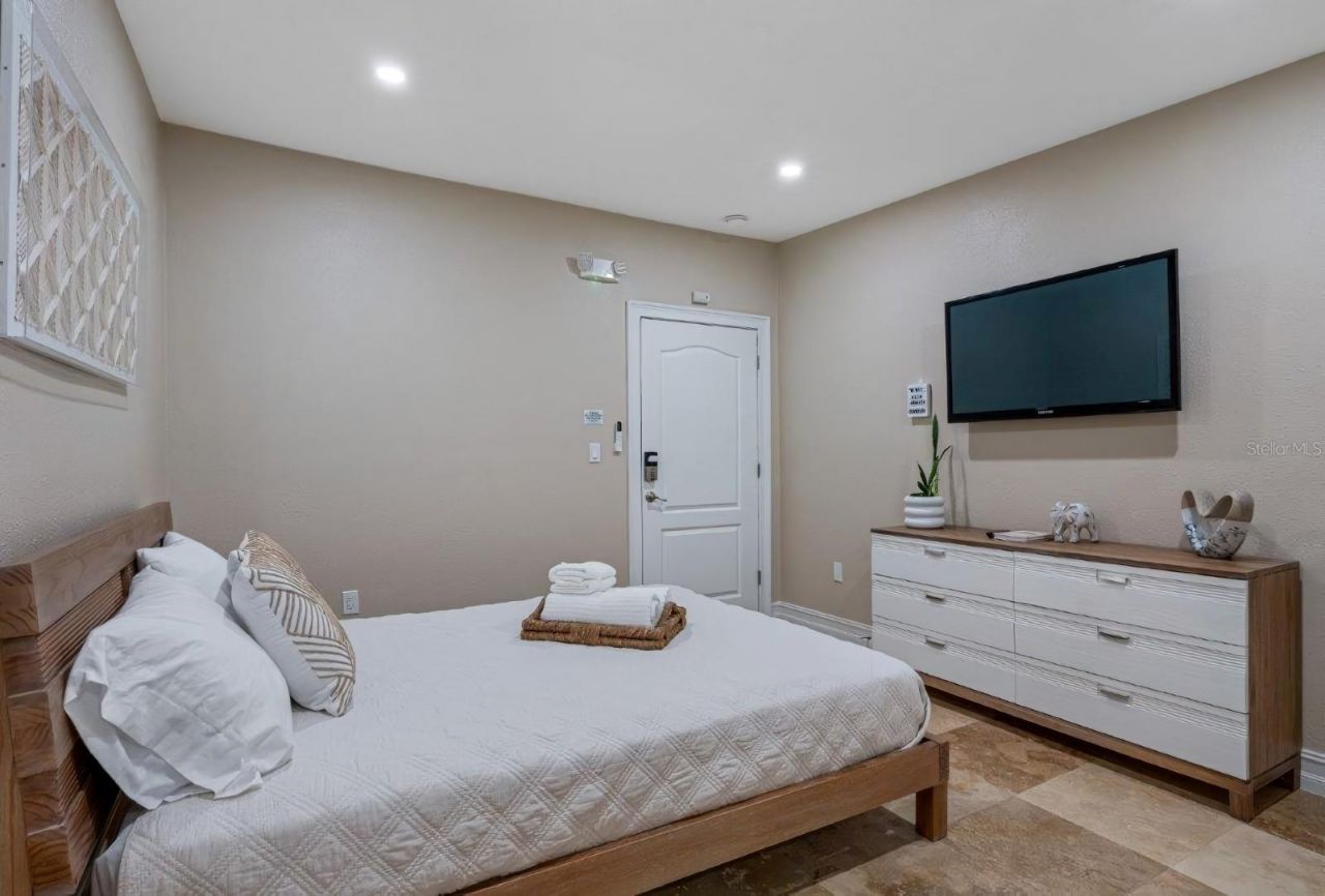 4501 N Jamaica Street, Tampa, FL 33614 Photo