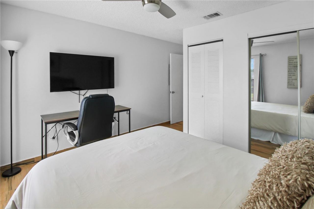 3001 58th Avenue S, Unit 408, Saint Petersburg, FL 33712 Photo