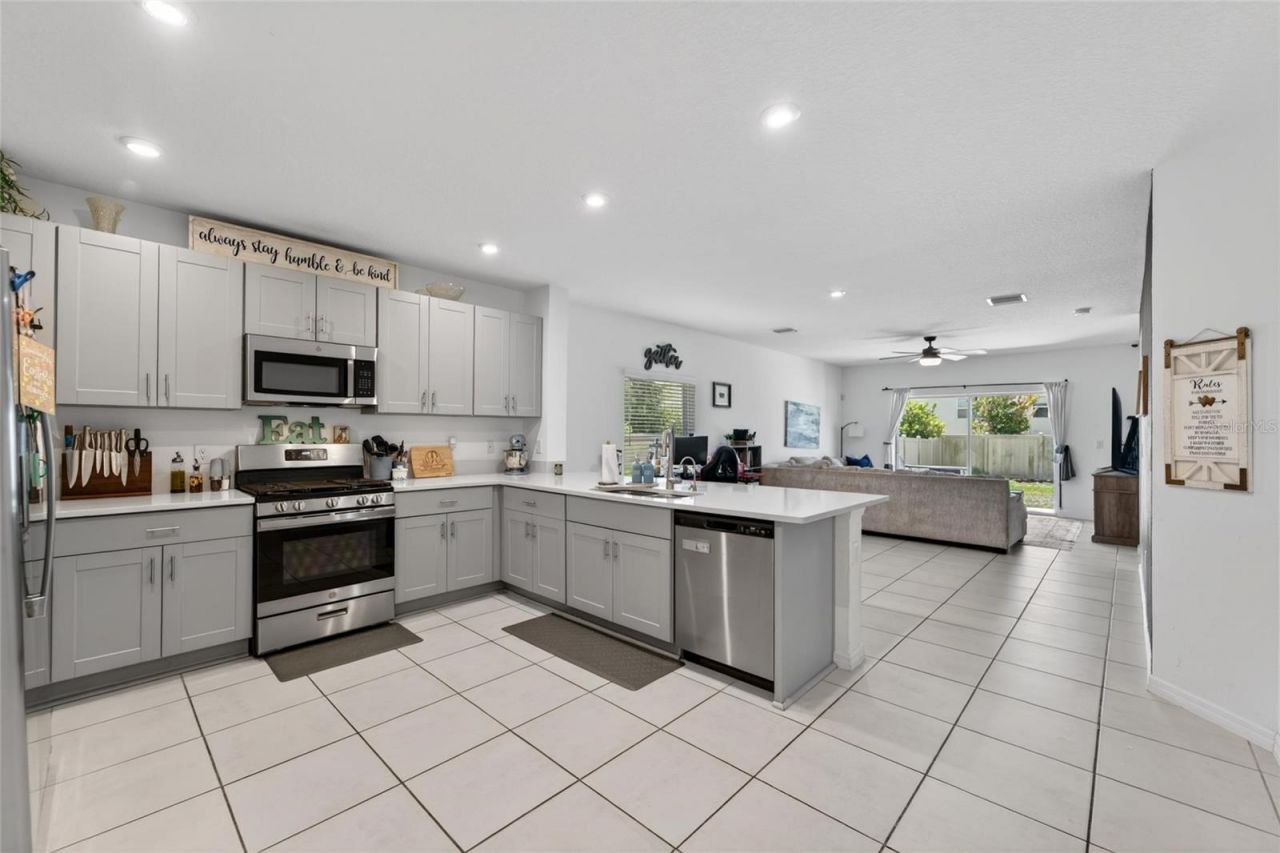 6239 Springmont Loop , Palmetto, FL 34221 Photo