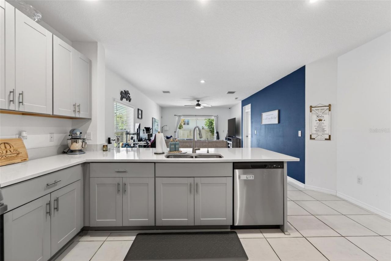 6239 Springmont Loop , Palmetto, FL 34221 Photo