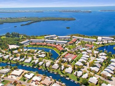 4857 INDEPENDENCE DRIVE , BRADENTON, FL 34210