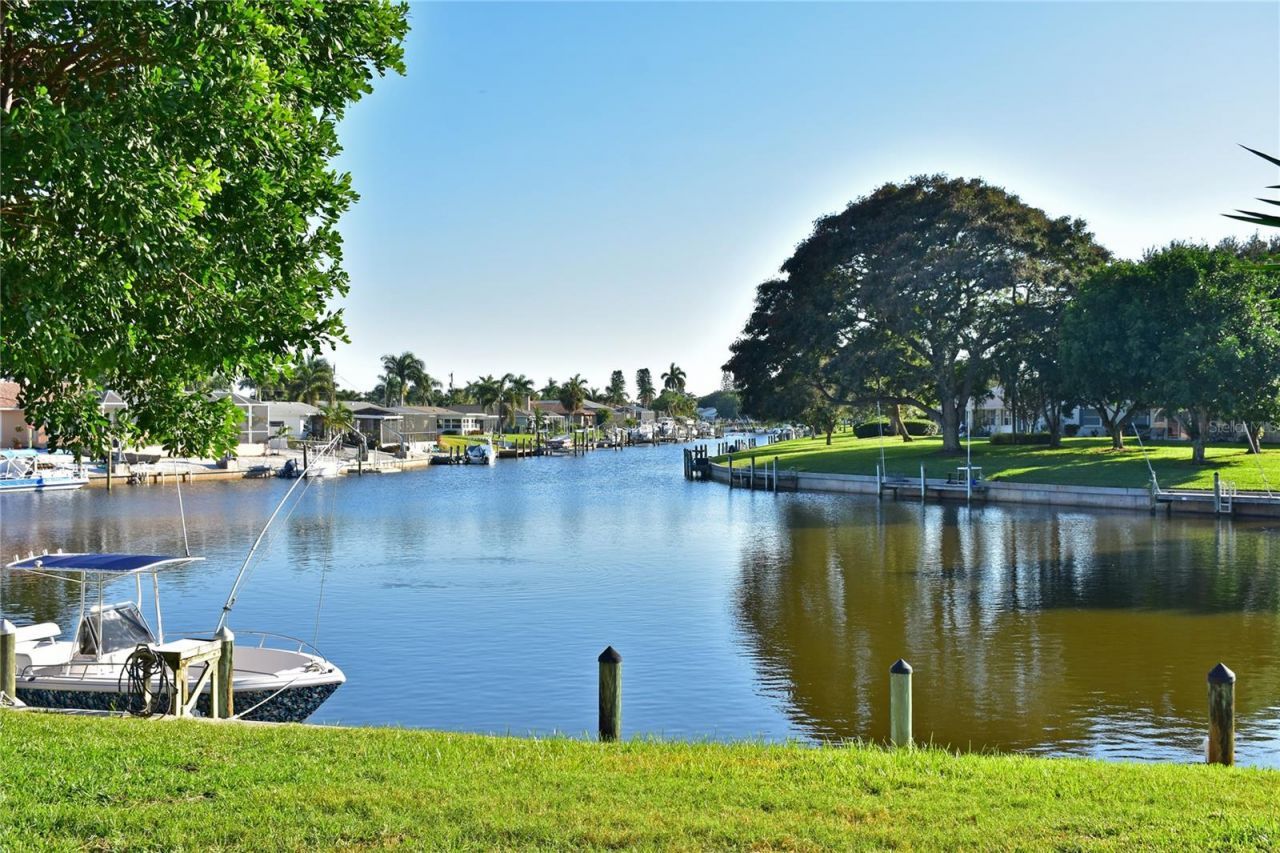 4857 Independence Drive, Bradenton, FL 34210 Photo
