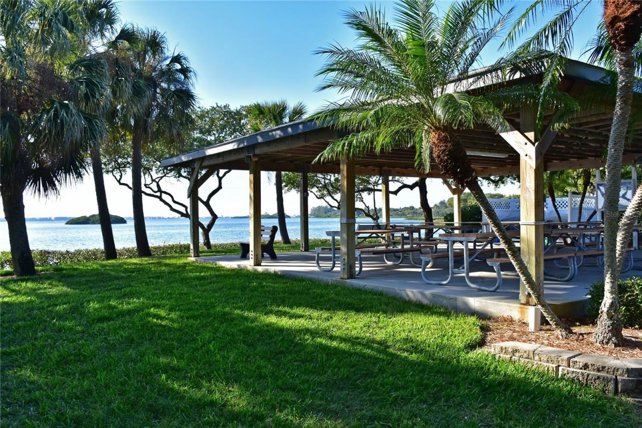 4857 Independence Drive, Bradenton, FL 34210 Photo