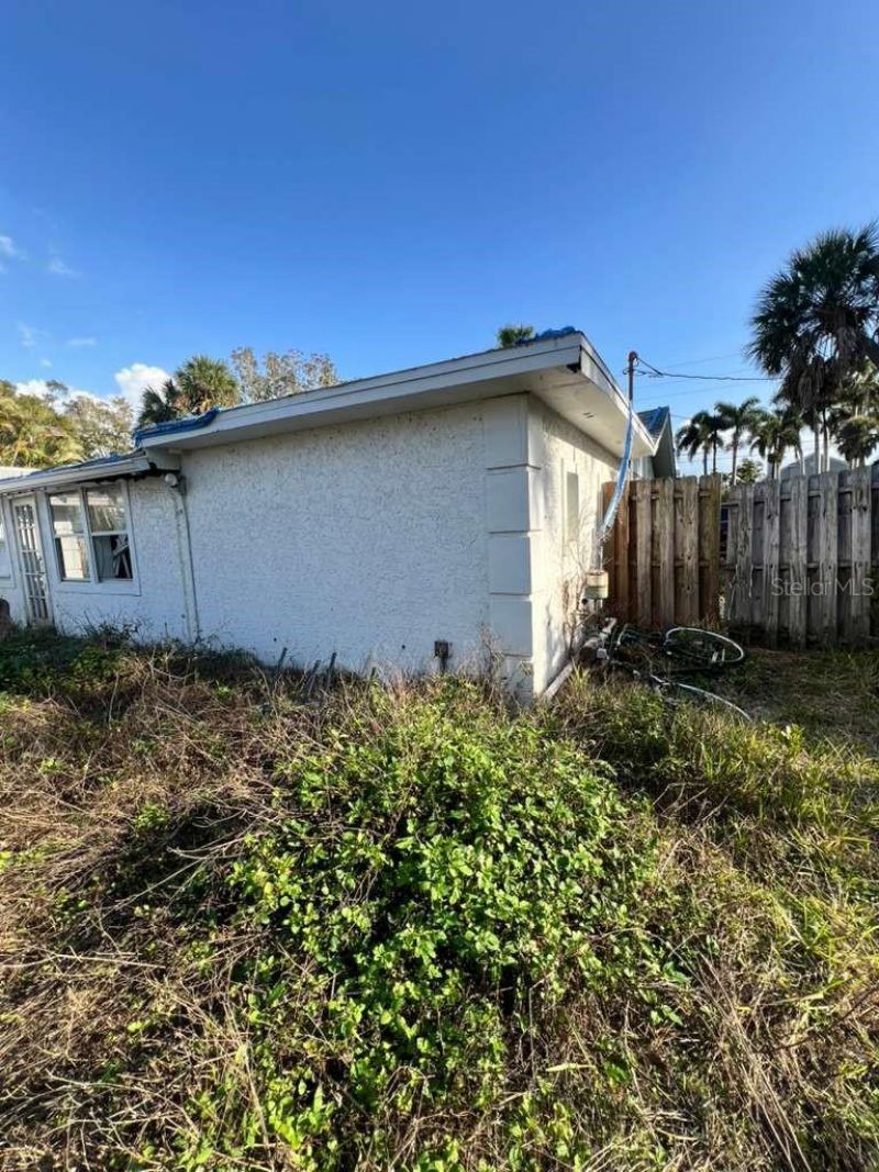 749 Siesta Drive , Sarasota, FL 34242 Photo