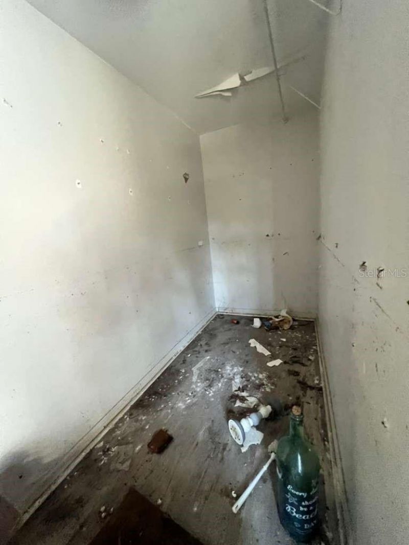 749 Siesta Drive , Sarasota, FL 34242 Photo