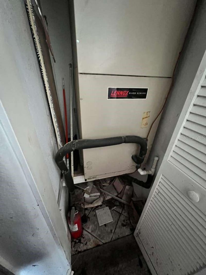 749 Siesta Drive , Sarasota, FL 34242 Photo