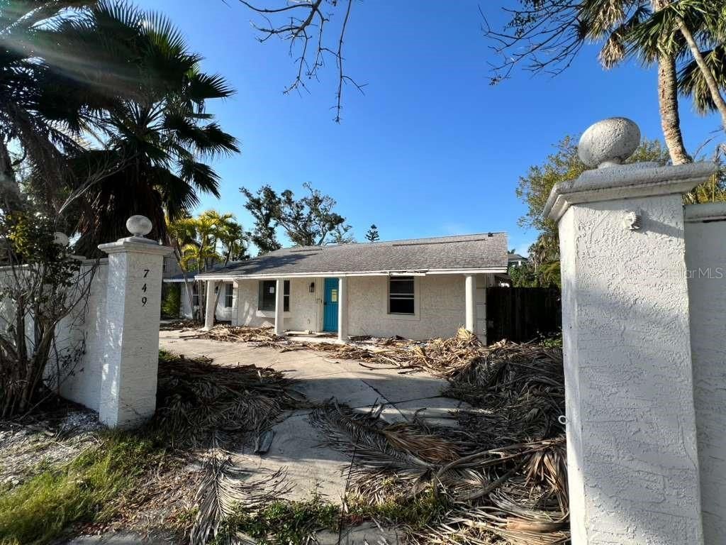 749 Siesta Drive , Sarasota, FL 34242 Photo