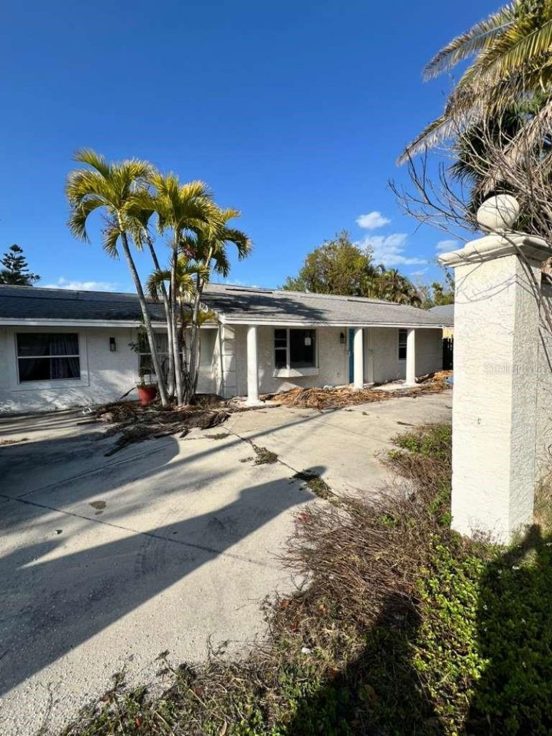 749 Siesta Drive , Sarasota, FL 34242 Photo