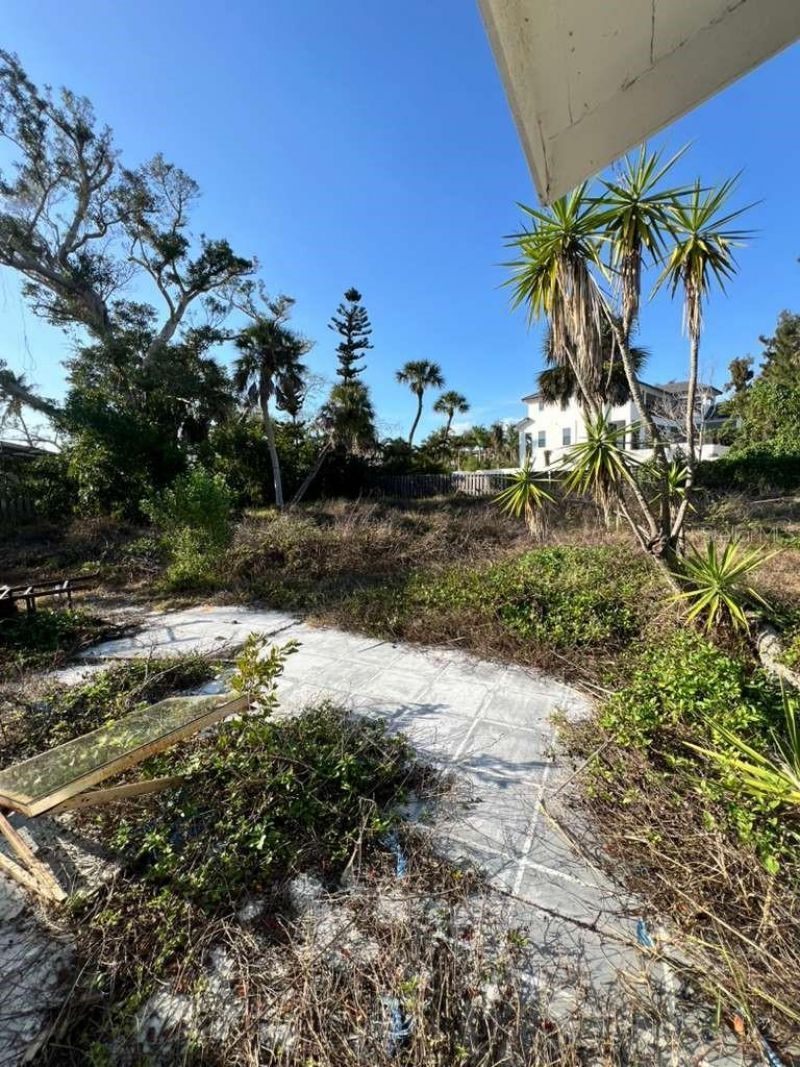 749 Siesta Drive , Sarasota, FL 34242 Photo