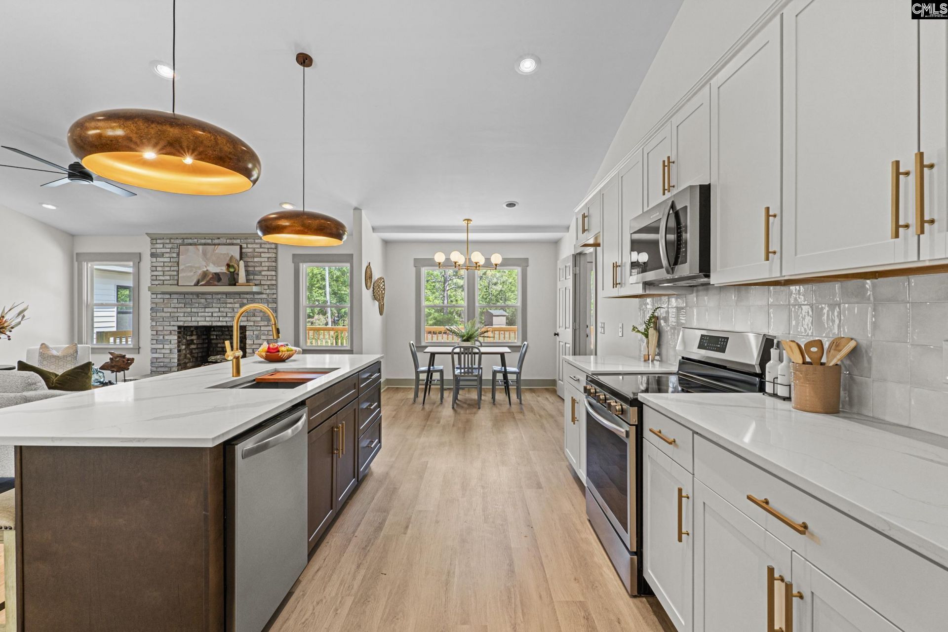 284 Crout Place  Photo 12