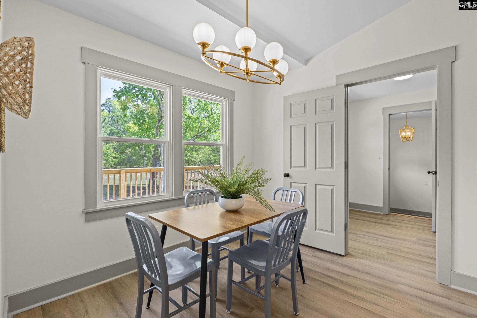 284 Crout Place  Photo 14