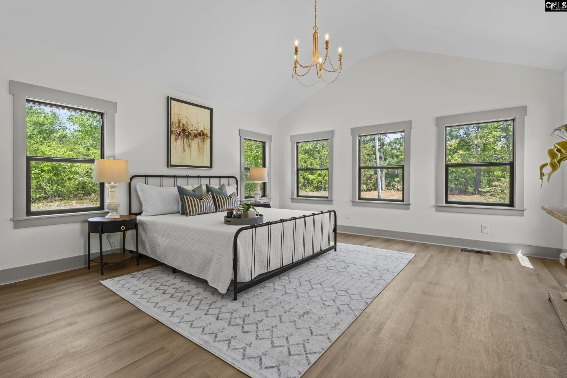 284 Crout Place  Photo 15