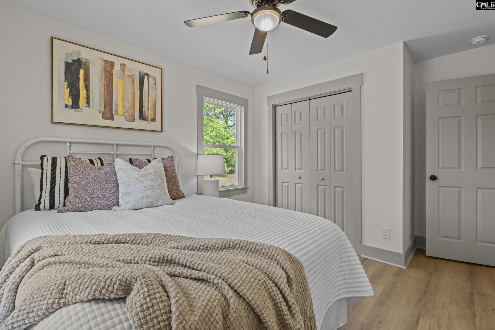 284 Crout Place  Photo 21