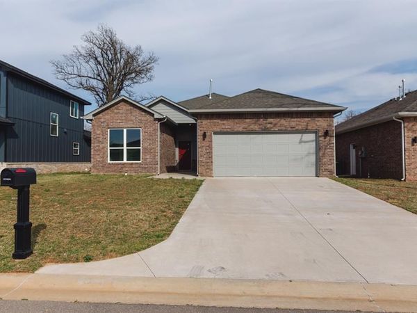 504 Remington Avenue, Jones, OK 73049