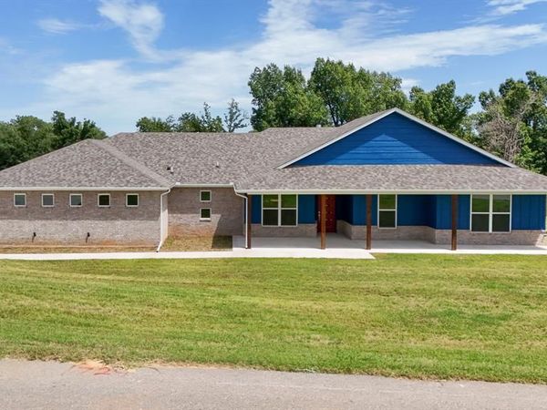 1724 Salma Road, Choctaw, OK 73020