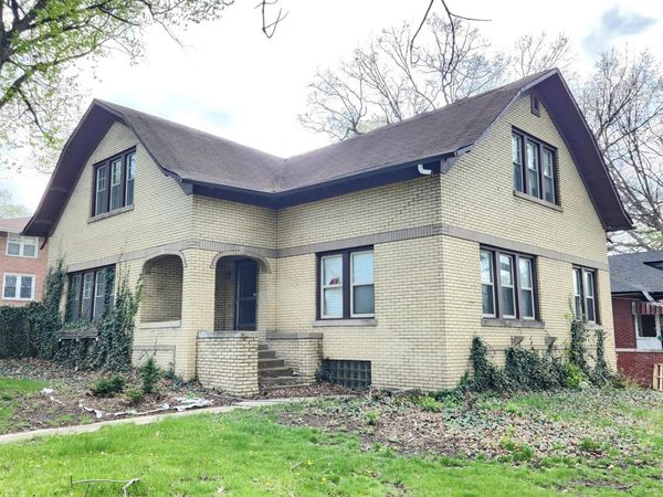 301 W 43rd Avenue , Gary, IN 46408