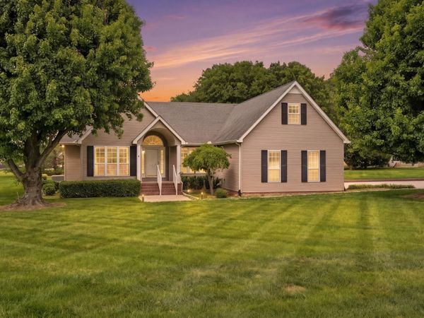 213 Maple Springs Dr, Manchester, TN 37355