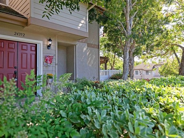 24392 Kingston Court, Unit 72, Laguna Hills, CA 92653