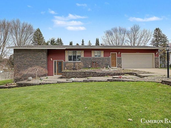 6486 Packer Drive NE, Belmont, MI 49306