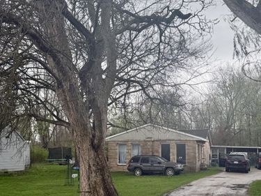 898 Sumpter Road, Belleville, MI 48111