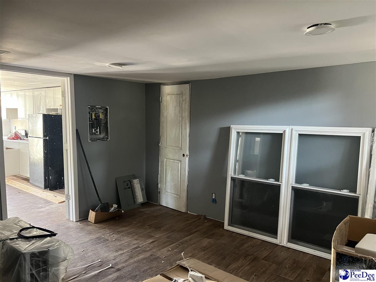 403 Chestnut St Photo 4