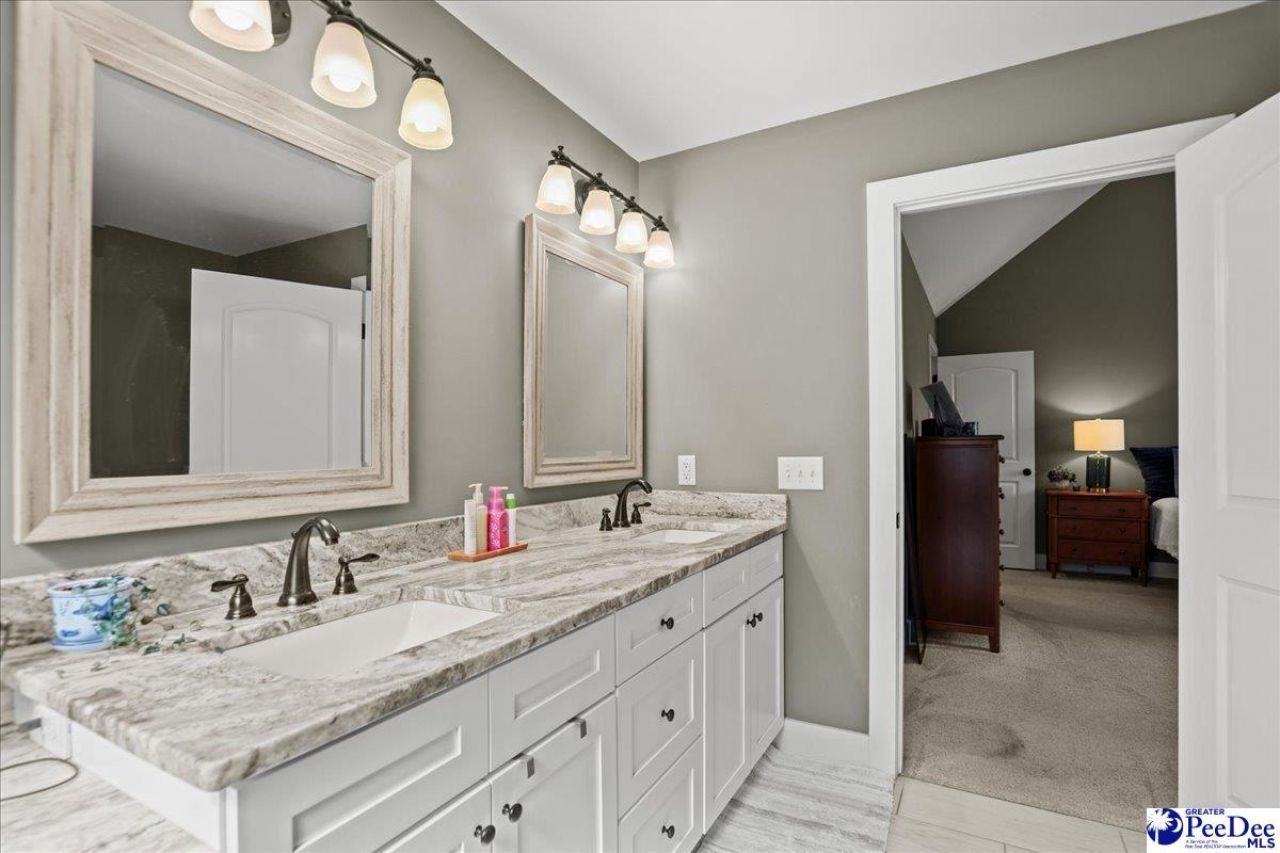 1105 Huntington Drive Photo 22