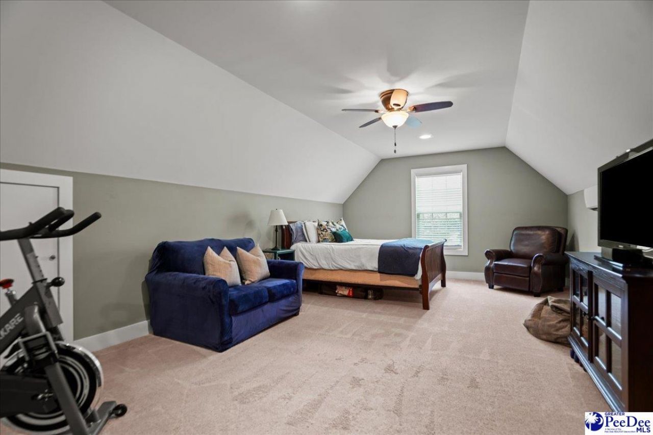 1105 Huntington Drive Photo 29